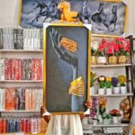 Black lift Canvas Frame - Image 2