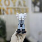 Kaws Sitting - Image 2